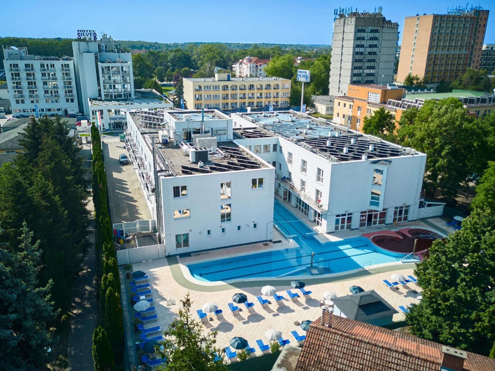 Hotel Silver Hajduszoboszlo Exterior photo